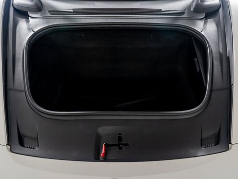 Used 2022 Porsche 911 Turbo image 54