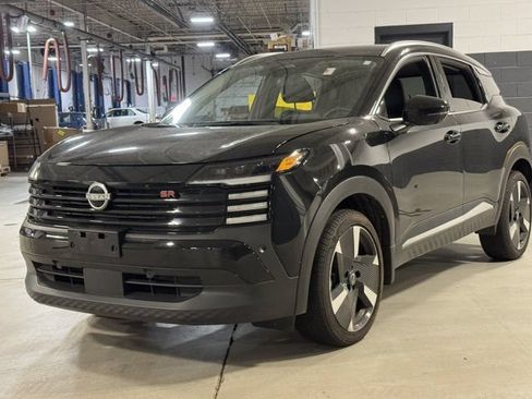 Used 2025 Nissan Kicks SR AWD/4WD image 21