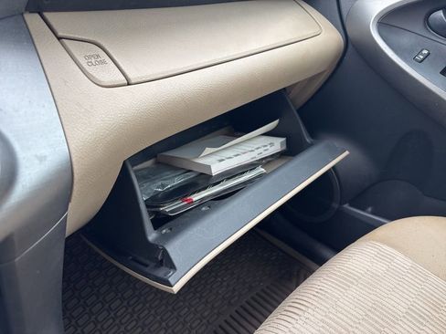 Used 2011 Toyota RAV4 Base image 27