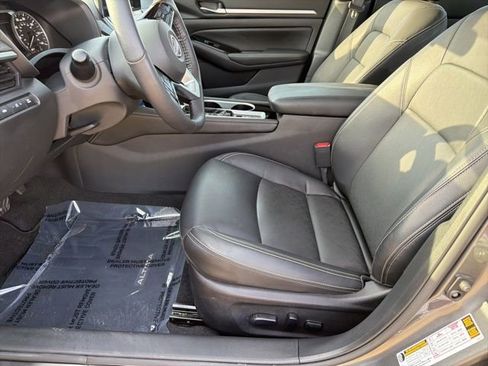 Used 2024 Nissan Altima 2.5 SL image 17
