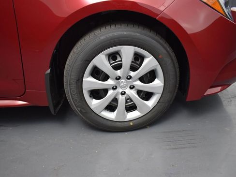 Used 2025 Toyota Corolla LE image 5