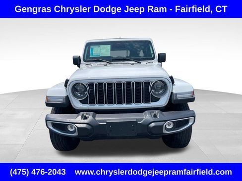 Certified 2025 Jeep Wrangler Unlimited Sahara w/ Safety Group AWD/4WD image 2