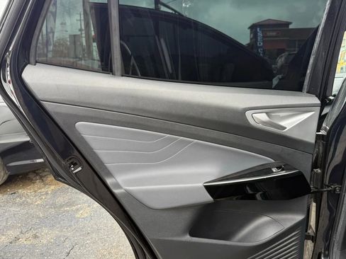 Used 2023 Volkswagen ID.4 Pro S image 16