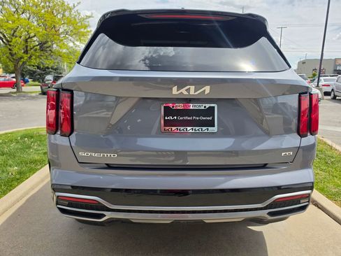 Certified 2023 Kia Sorento SX AWD/4WD image 6