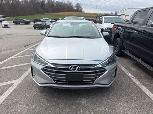 Used 2020 Hyundai Elantra SEL image 3