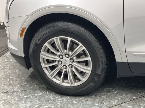 Used 2017 Cadillac XT5 Luxury image 37