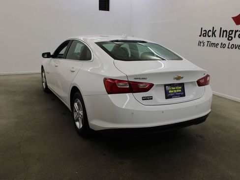 Used 2024 Chevrolet Malibu LT image 3