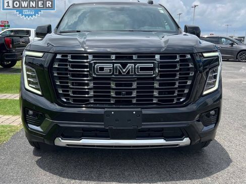 Used 2026 GMC Yukon Denali Ultimate AWD/4WD image 3