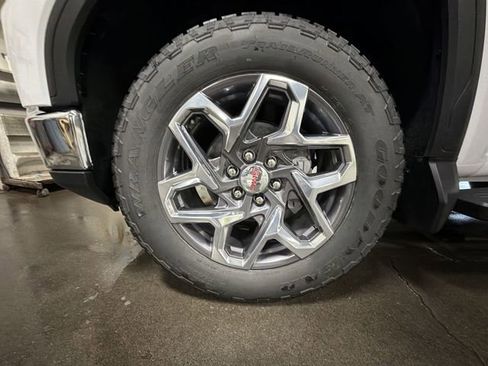 New 2026 GMC Sierra 1500 SLT w/ SLT Premium Plus Package image 33