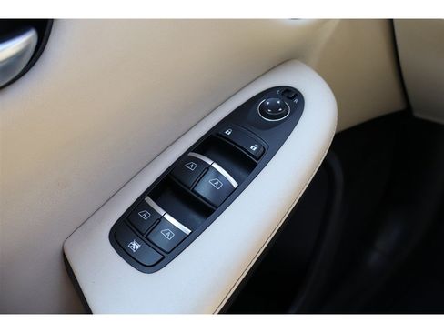 Used 2020 INFINITI QX50 Sensory w/ Proactive Package AWD/4WD image 37