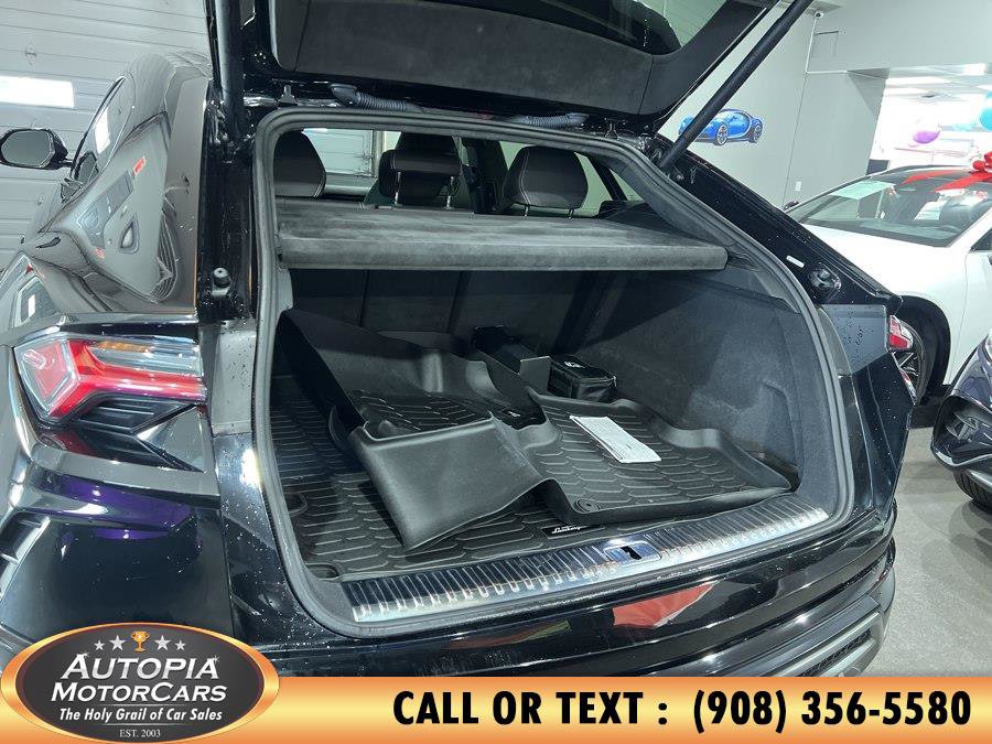 Used 2020 Lamborghini Urus AWD/4WD image 19