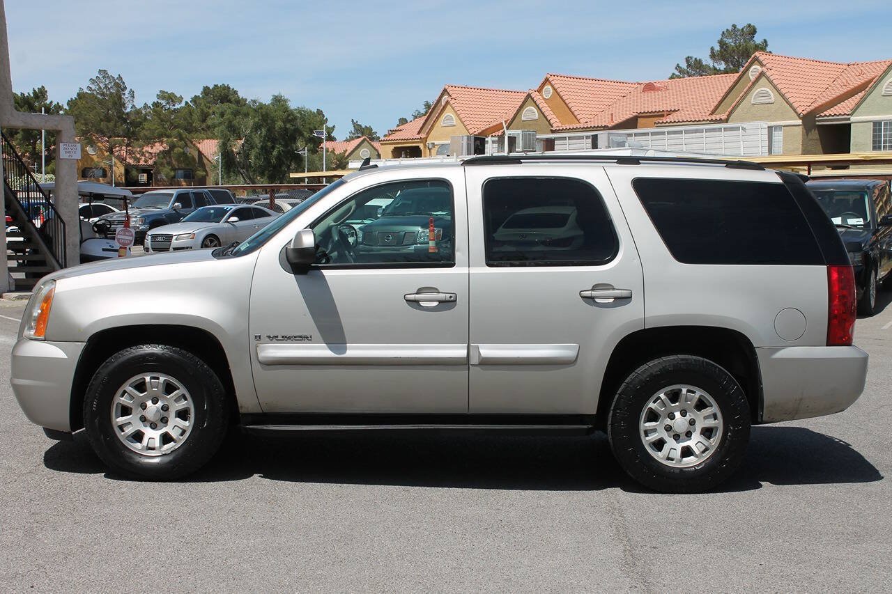 Used 2007 GMC Yukon SLE RWD image 5