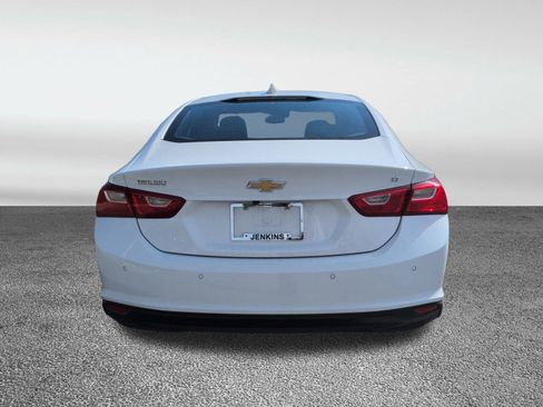 Used 2025 Chevrolet Malibu LT image 6