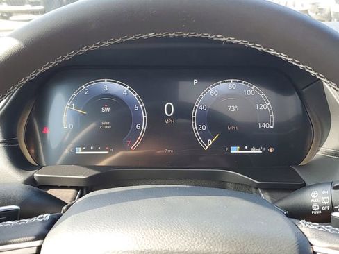 New 2025 Jeep Grand Cherokee Limited w/ Black Appearance Package image 9