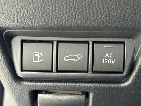 New 2026 Toyota Prius Plug-In Hybrid FWD image 24