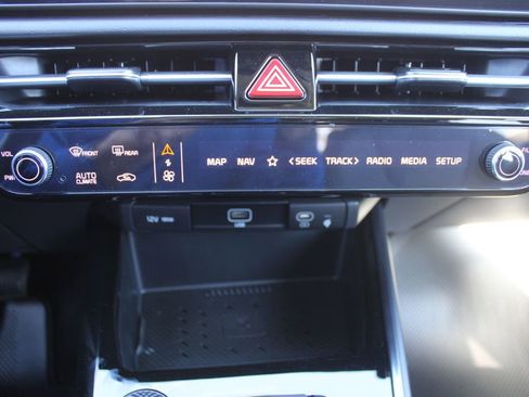 New 2026 Kia Niro EX FWD image 41