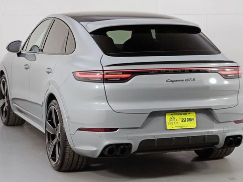 Used 2022 Porsche Cayenne GTS image 55