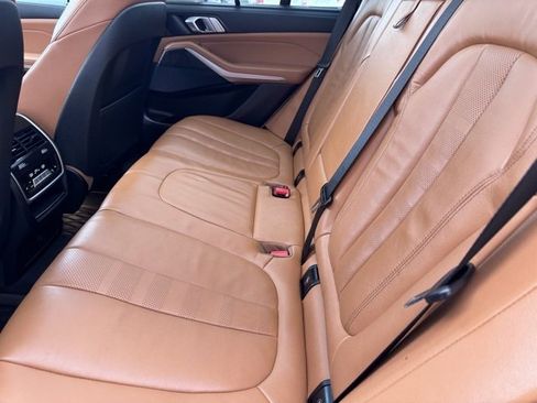 Used 2021 BMW X5 xDrive40i image 12