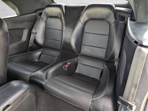 Used 2019 Ford Mustang Premium RWD image 17