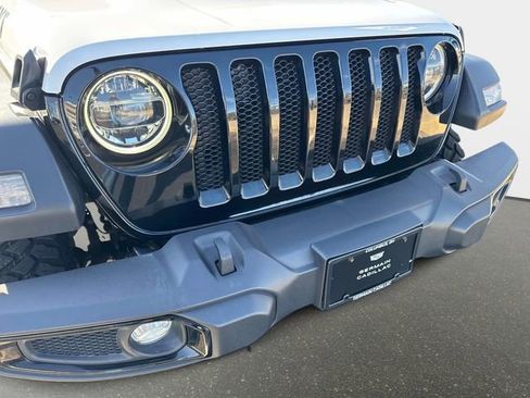 Used 2022 Jeep Wrangler Unlimited Sport image 30