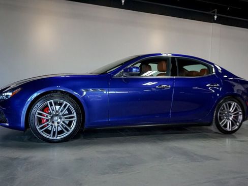Used 2017 Maserati Ghibli S Q4 AWD/4WD image 56