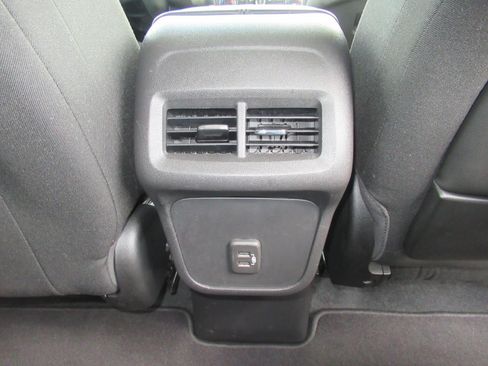 Used 2022 GMC Terrain SLE w/ Driver Convenience Package FWD image 31