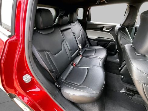 Used 2025 Jeep Compass Limited AWD/4WD image 19