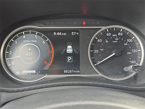 Used 2020 Nissan Versa SV image 31