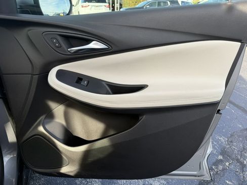 Used 2023 Buick Encore GX Preferred w/ Cold Weather Comfort Package image 35