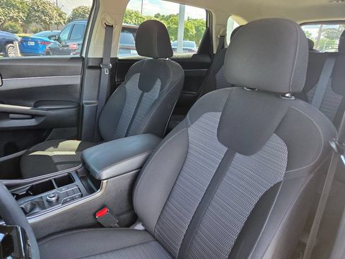 Used 2021 Kia Sorento LX FWD image 11