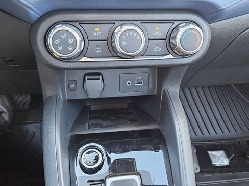 New 2025 Nissan Versa SV w/ Trunk Package image 10