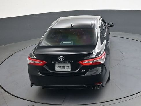 Used 2020 Toyota Camry SE image 23