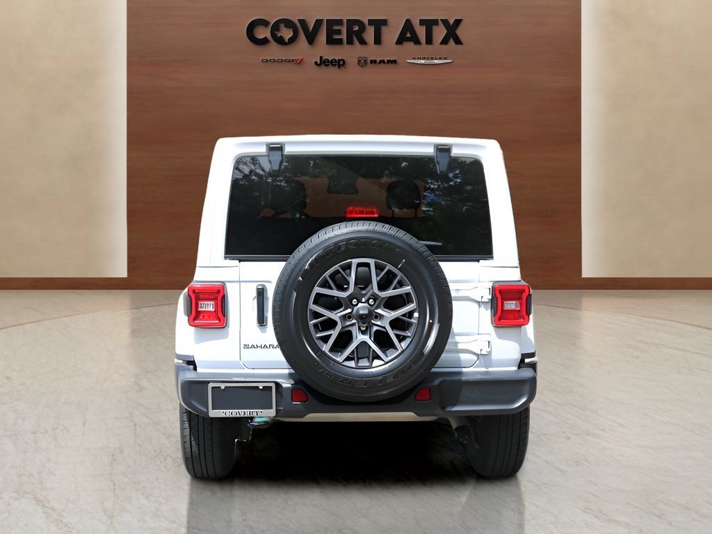 Used 2025 Jeep Wrangler Unlimited Sahara AWD/4WD image 4