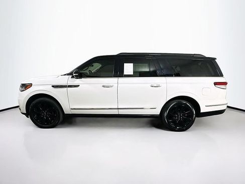 Used 2023 Lincoln Navigator L Black Label AWD/4WD image 4