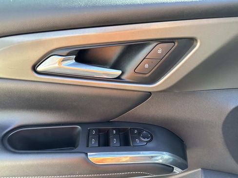 Certified 2025 Chevrolet Traverse LT image 21