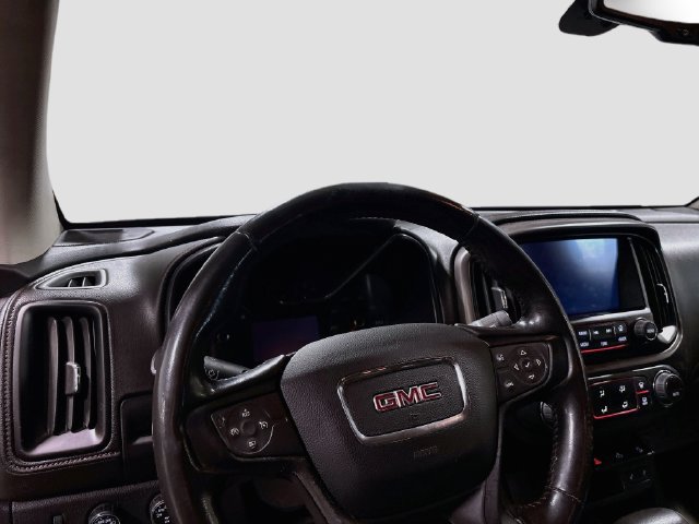 Used 2015 GMC Canyon SLE w/ All-Terrain Package AWD/4WD image 11