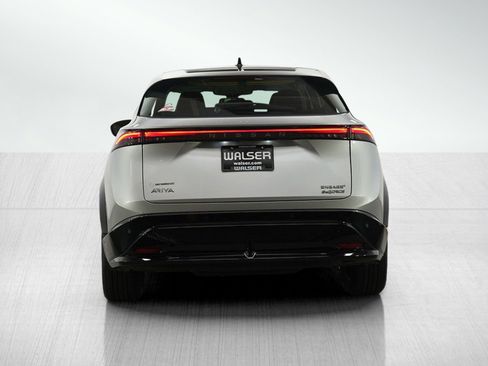 Used 2023 Nissan Ariya AWD image 4