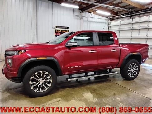 Used 2024 GMC Canyon Denali AWD/4WD image 5