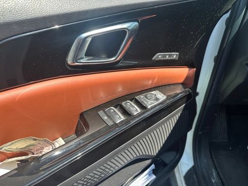 Used 2022 Kia Carnival SX FWD image 9