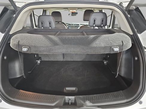 Certified 2022 Buick Encore GX Select w/ Sport Touring Package image 12