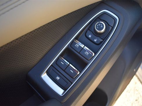 Used 2020 Subaru Ascent Limited w/ Technology Package image 28