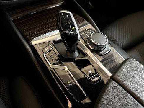 Used 2021 BMW 530i w/ Convenience Package RWD image 45