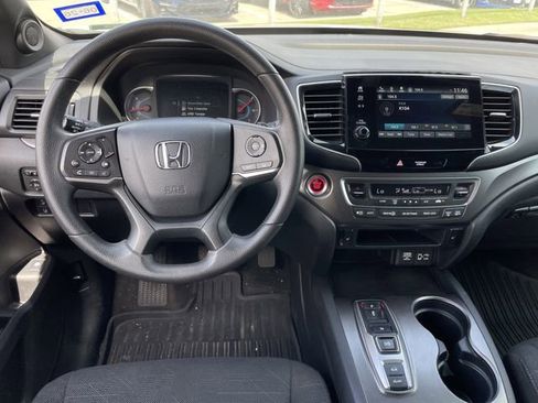 Used 2022 Honda Pilot Sport image 11
