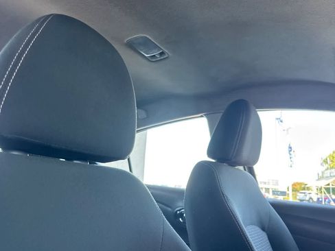 Used 2017 Nissan Versa SV FWD image 16