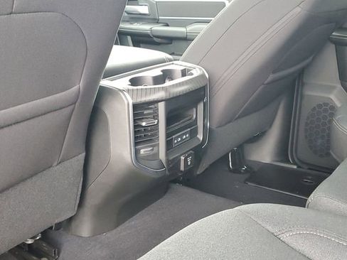 New 2026 RAM 2500 Big Horn AWD/4WD image 15