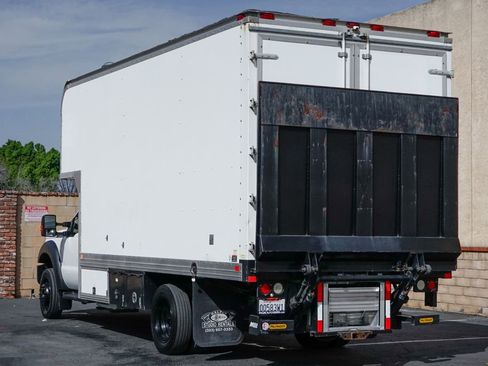 Used 2015 Ford F550 2WD Regular Cab Super Duty image 6