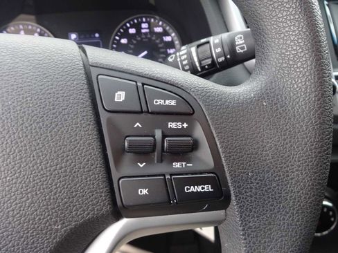 Used 2018 Hyundai Tucson SE image 18