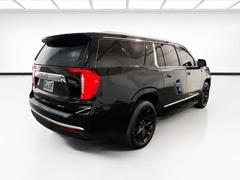 Used 2023 GMC Yukon XL SLT w/ SLT Premium Package AWD/4WD image 4