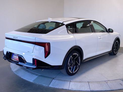 Certified 2026 Kia K4 GT-Line w/ GT-Line Sunroof Package FWD image 5