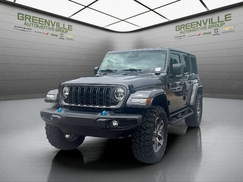 Used 2024 Jeep Wrangler Unlimited AWD/4WD image 1